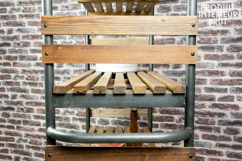 L’étagère en bois et métal sur roulettes Brooklyn de P.I.B.