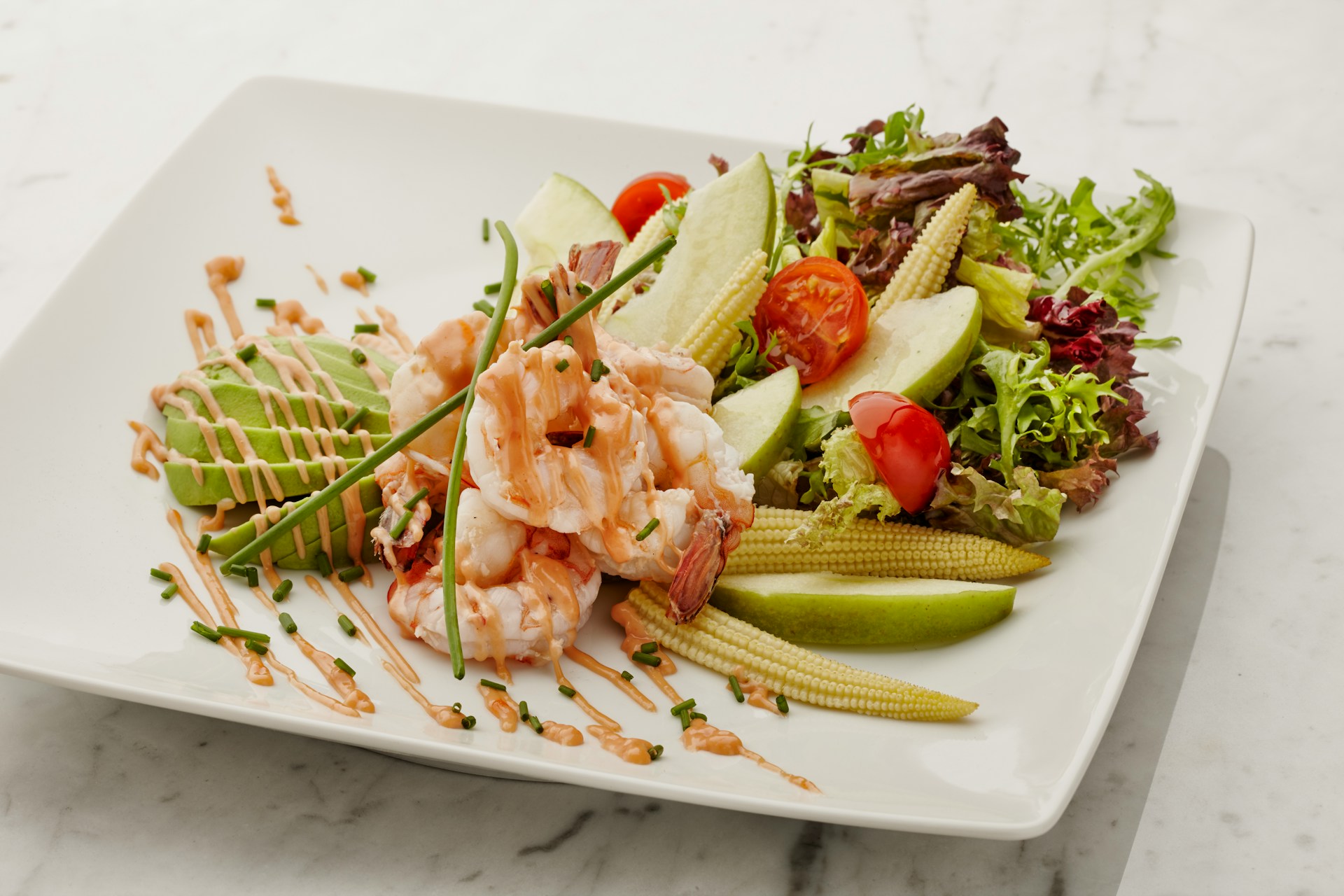 Les avantages des plateaux repas pour une alimentation saine au bureau